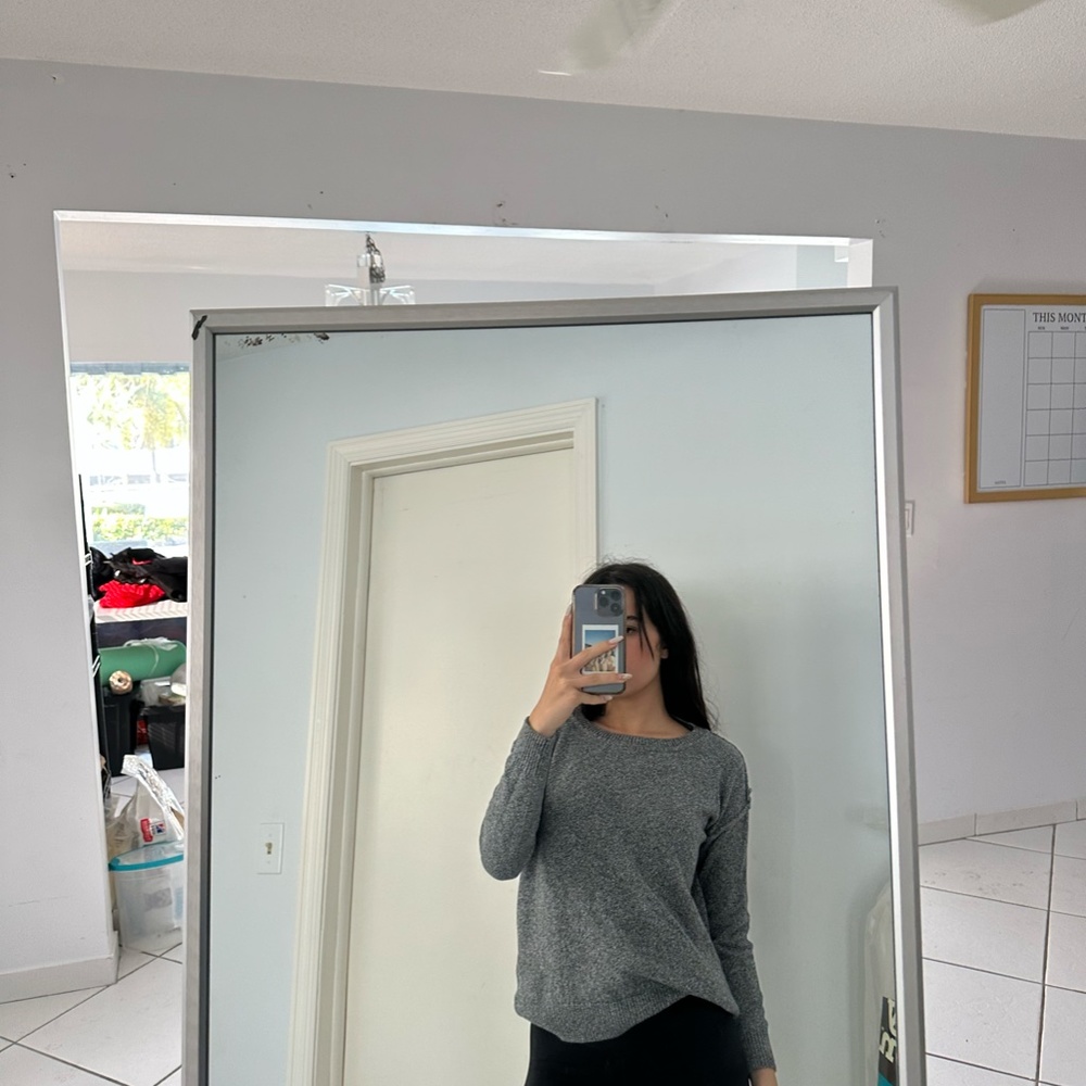Sweater - Picture 3 of 4